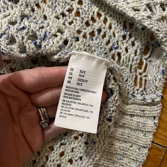 NWT American Eagle Outfitters Crocheted Cardigan Size XS-S - Picture 3 of 7